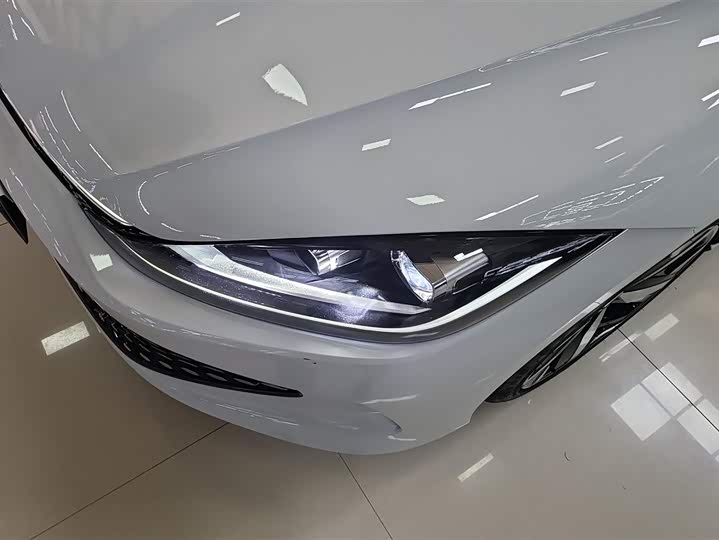 Фото 5 - Volkswagen Lamando L