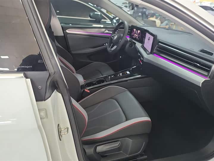 Фото 8 - Volkswagen Lamando L