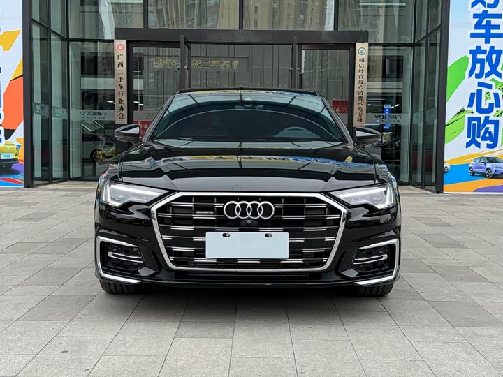 Фото 2 - Audi A6L