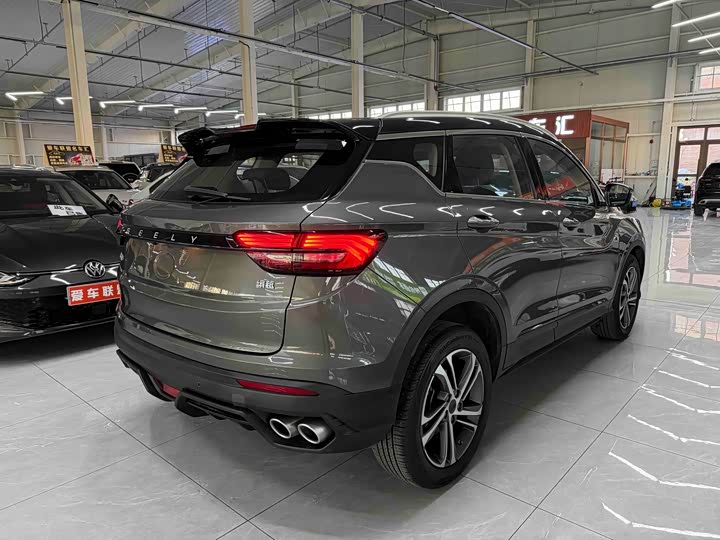 Фото 4 - Geely Coolray