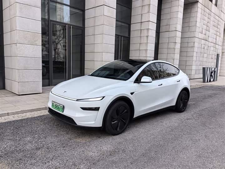 Photo 1 - Tesla Model Y
