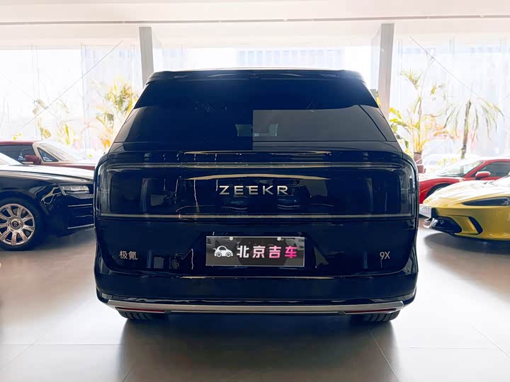 Фото 4 - Zeekr 9X