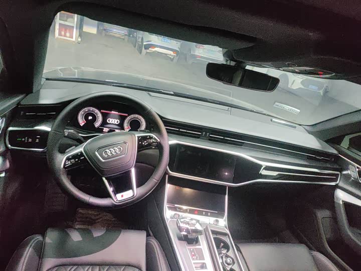 Фото 3 - Audi A6L