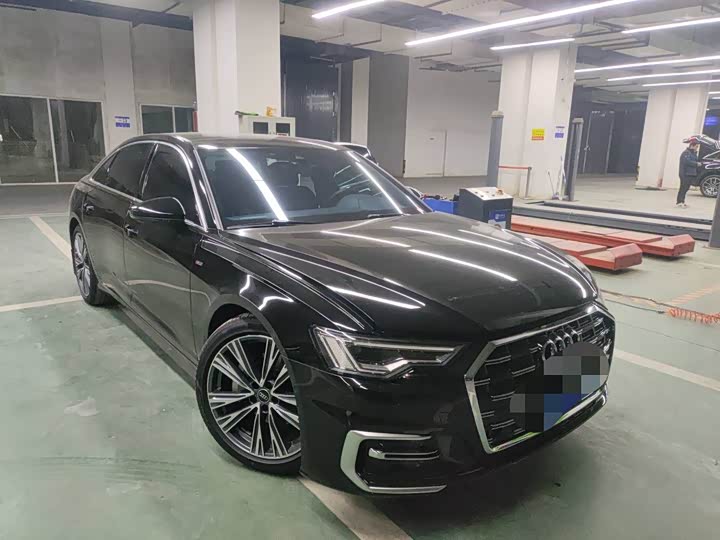 Фото 5 - Audi A6L