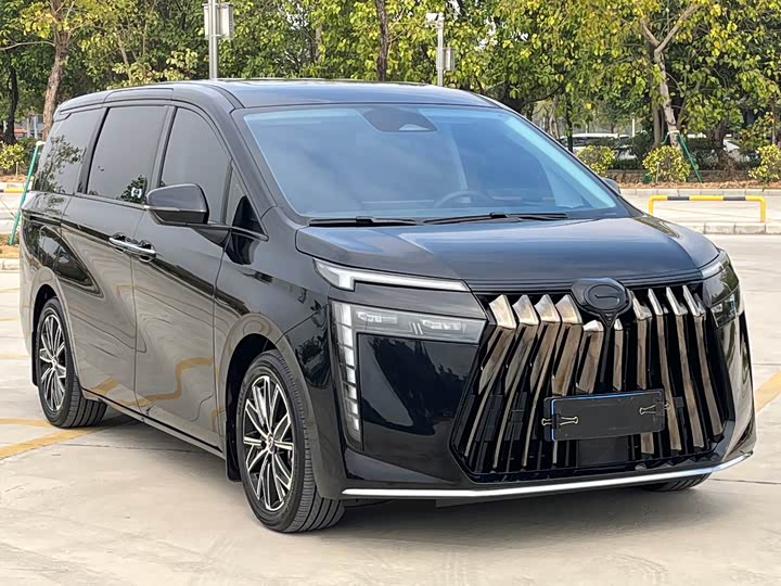 Фото 3 - GAC Trumpchi E8