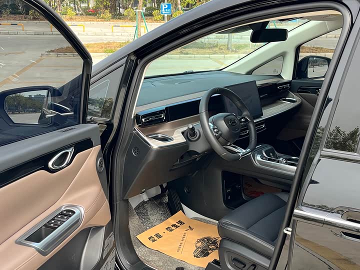 Фото 8 - GAC Trumpchi E8