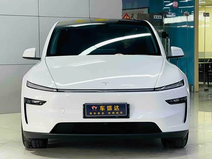 Фото 2 - Tesla Model Y