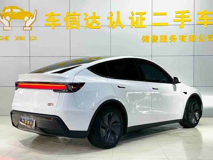 Фото 3 - Tesla Model Y