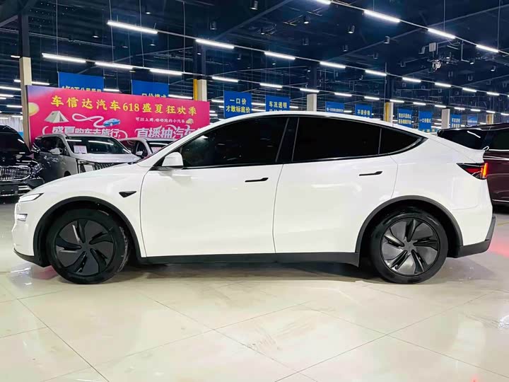 Фото 5 - Tesla Model Y