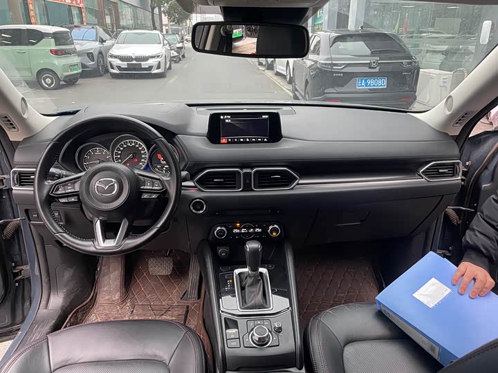 Фото 8 - Mazda CX-5