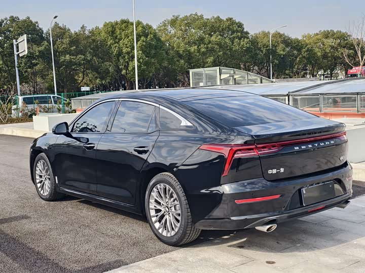 Фото 5 - Bestune B70