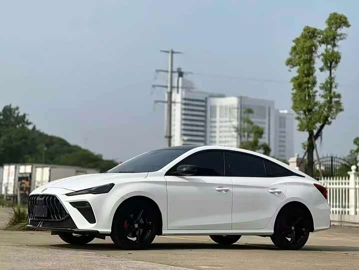 Фото 1 - MG Motor 5 Scorpio