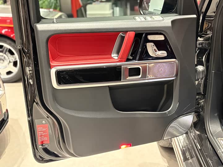 Фото 7 - Mercedes-Benz G-Class AMG