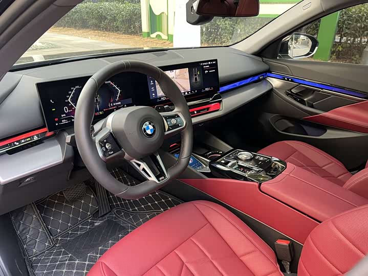 Фото 6 - BMW 5 Series