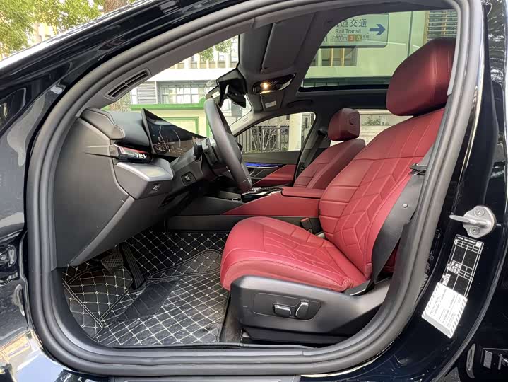 Фото 8 - BMW 5 Series