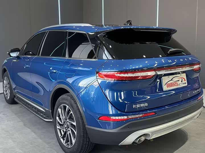 Фото 8 - Lincoln Corsair