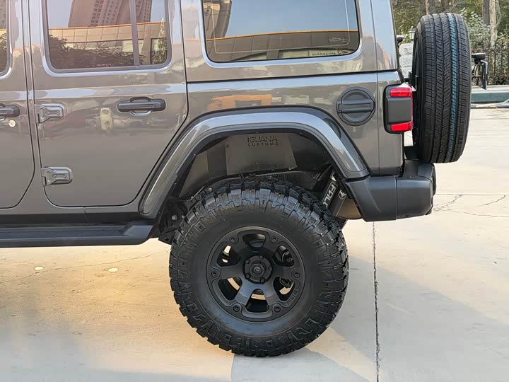 Фото 6 - Jeep Wrangler