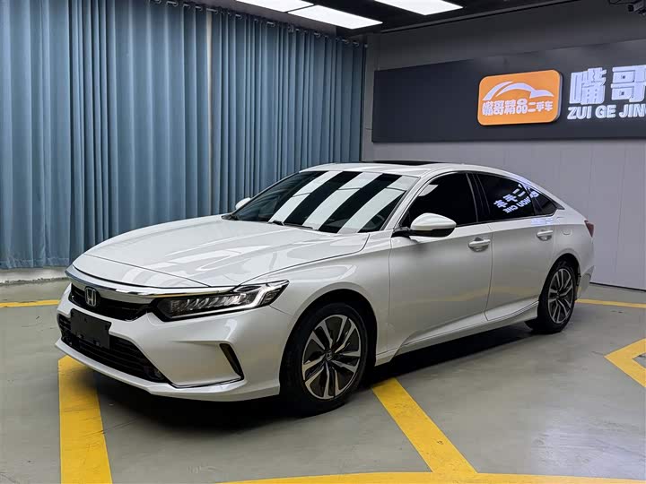 Фото 1 - Honda Inspire