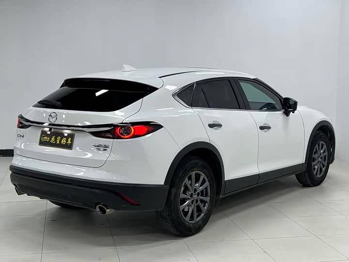 Фото 7 - Mazda CX-4