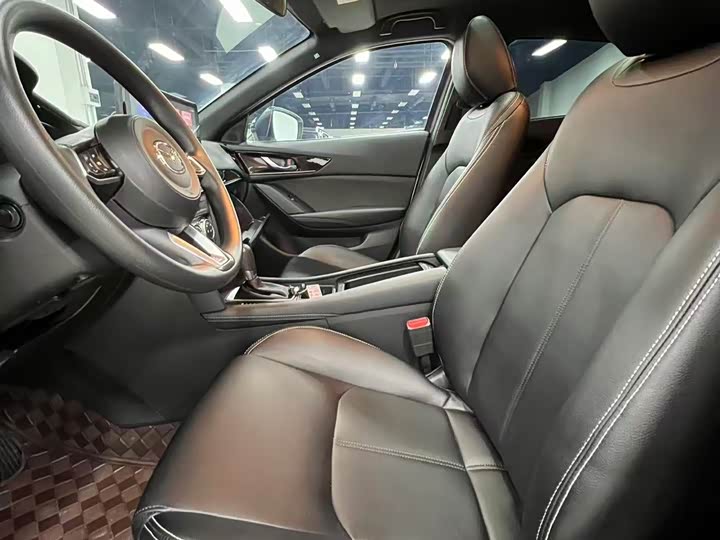 Фото 9 - Mazda CX-4