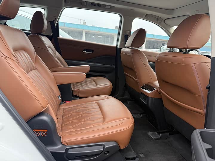 Фото 5 - Nissan Pathfinder