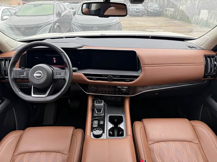 Фото 6 - Nissan Pathfinder