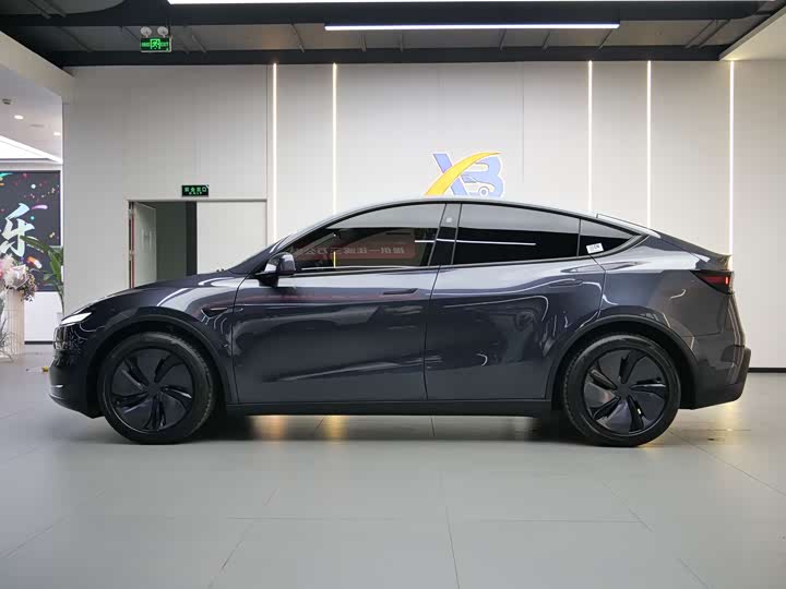 Фото 6 - Tesla Model Y