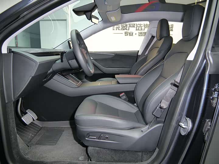 Фото 7 - Tesla Model Y