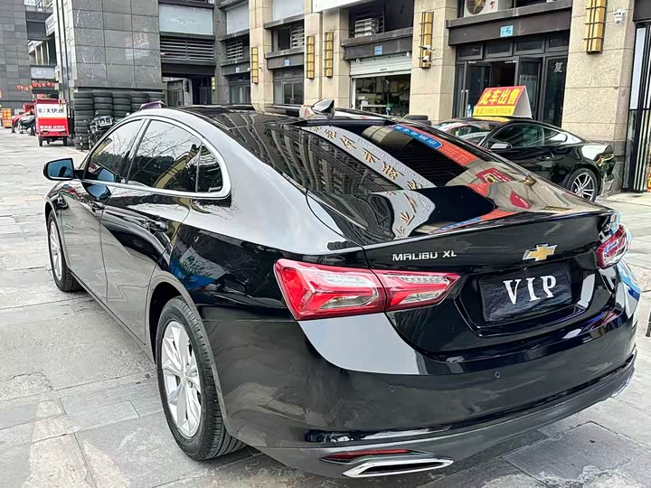 Фото 7 - Chevrolet Malibu XL