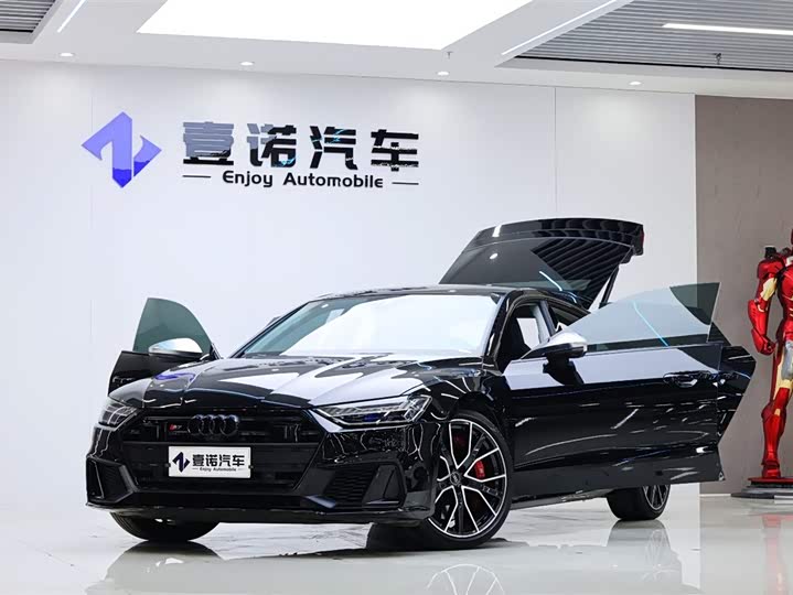 Фото 8 - Audi S7