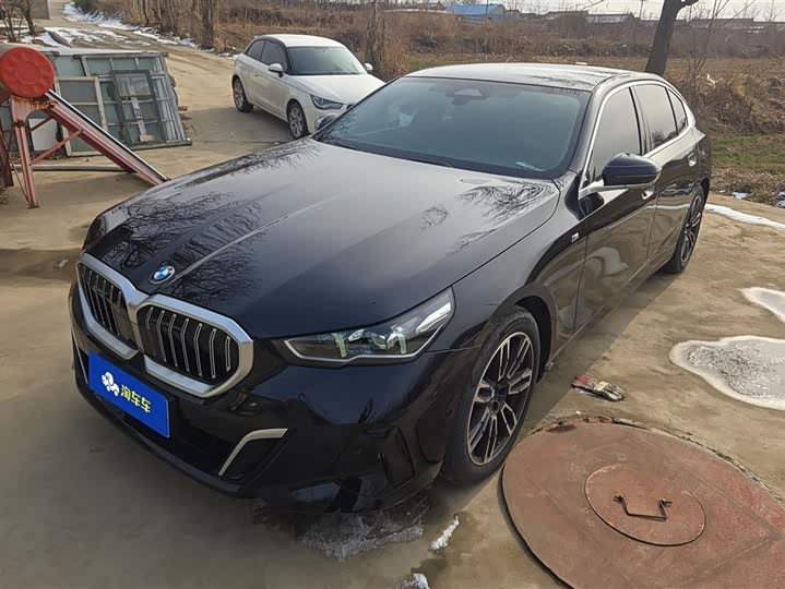 Фото 1 - BMW 5 Series