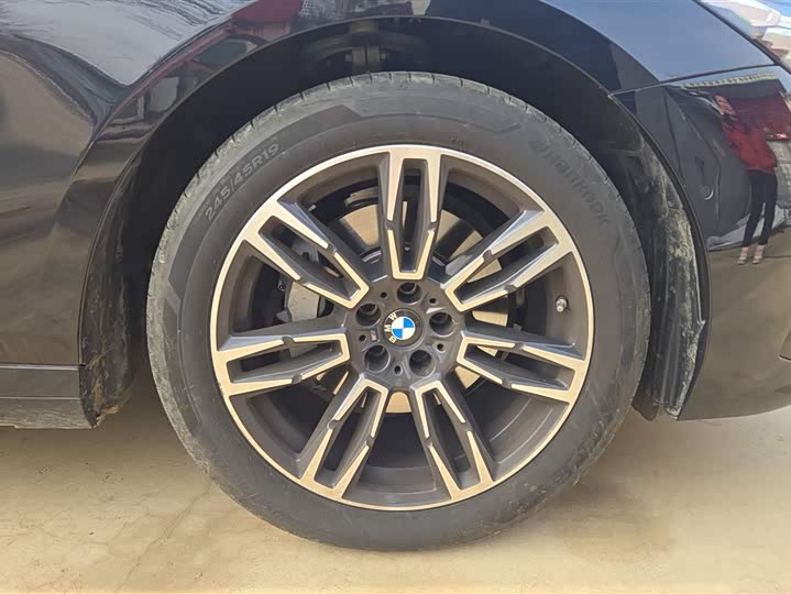 Фото 6 - BMW 5 Series