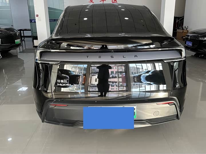 Фото 4 - Tesla Model Y