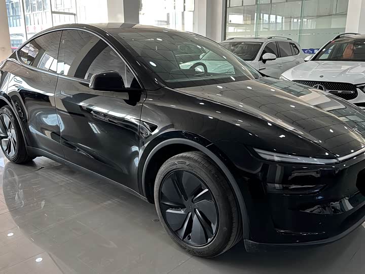 Фото 5 - Tesla Model Y