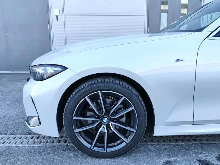 Фото 9 - BMW 3 Series