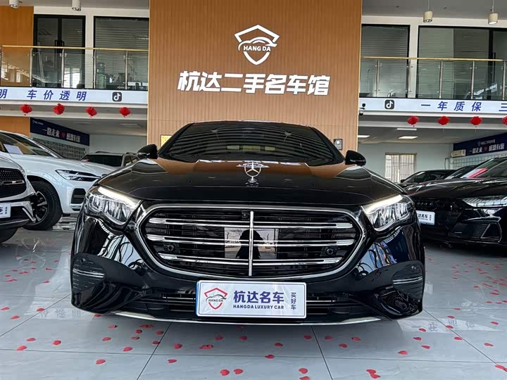 Фото 2 - Mercedes-Benz E-Class