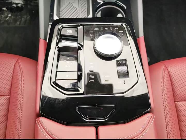 Фото 5 - BMW 5 Series