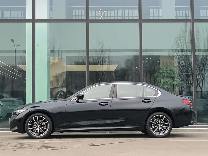 Фото 3 - BMW 3 Series