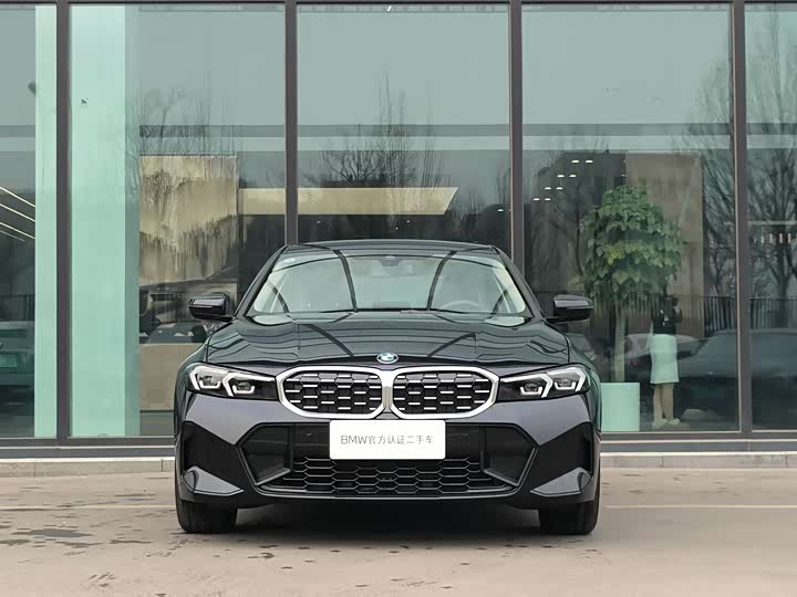 Фото 4 - BMW 3 Series