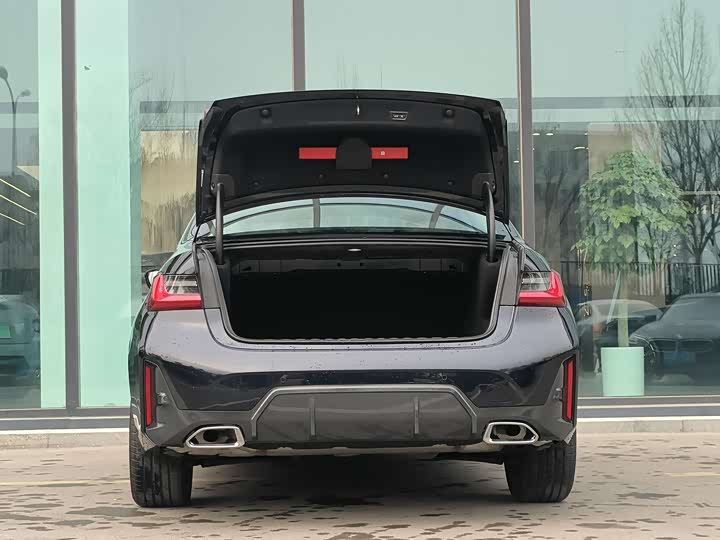 Фото 8 - BMW 3 Series