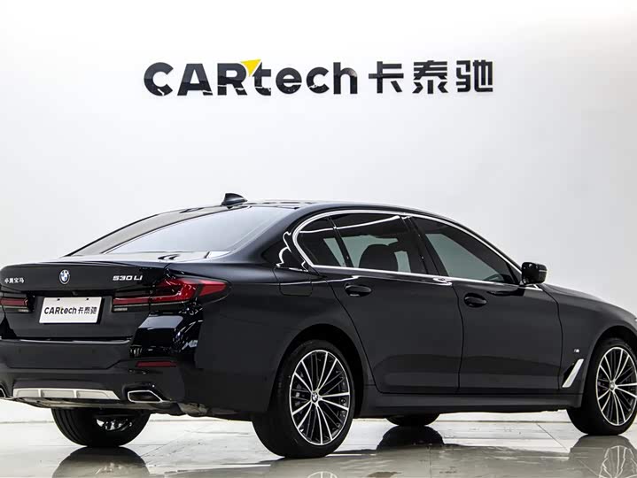 Фото 4 - BMW 5 Series