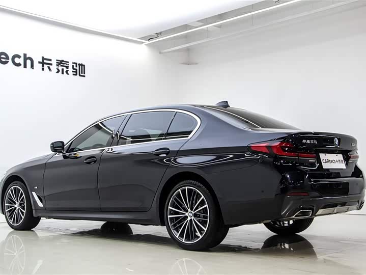 Фото 6 - BMW 5 Series