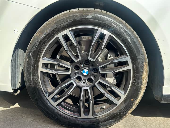 Фото 5 - BMW 5 Series