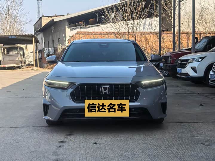 Фото 3 - Honda Inspire