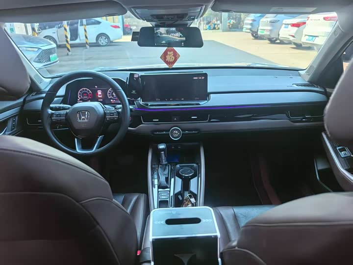 Фото 9 - Honda Inspire