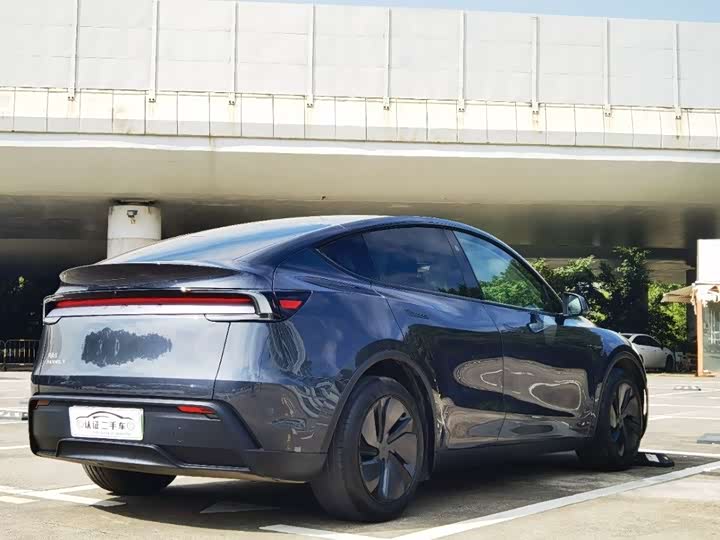 Фото 9 - Tesla Model Y
