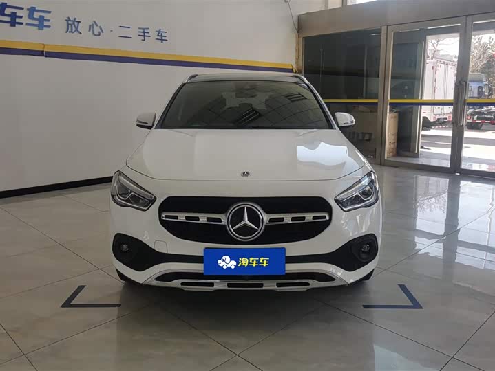 Фото 2 - Mercedes-Benz GLA-Class