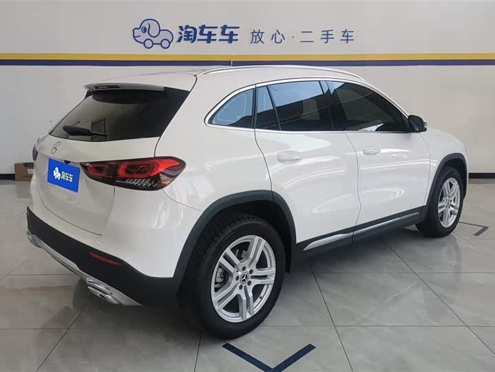 Фото 3 - Mercedes-Benz GLA-Class