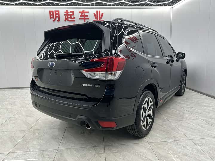 Фото 7 - Subaru Forester