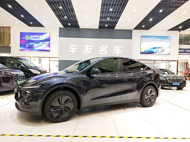 Фото 1 - Tesla Model Y